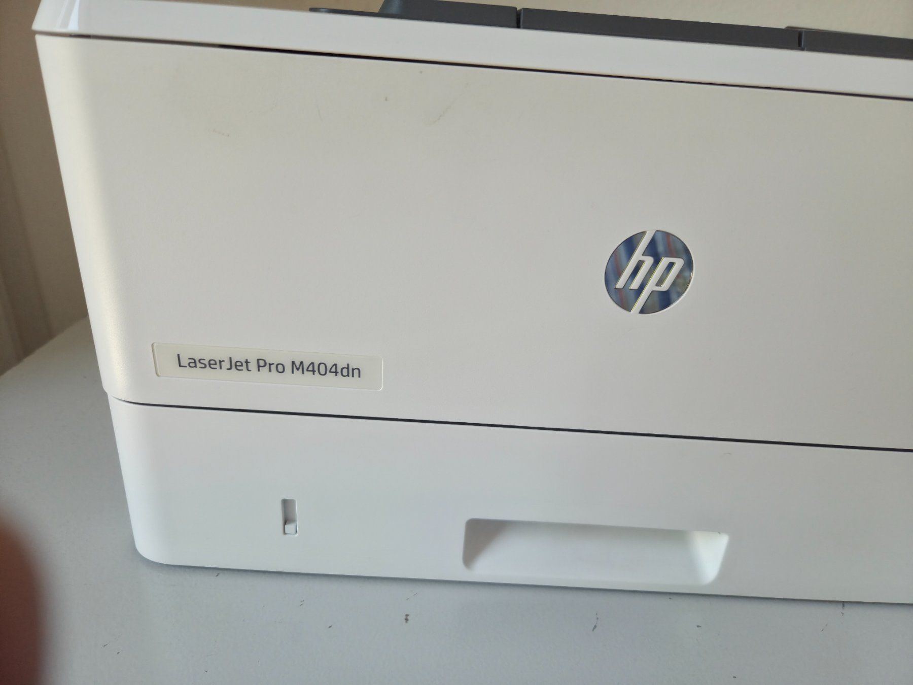 Hewlett Packard Drucker: HP LaserJet Pro M404dn Laserdrucker – Duplex LAN – Gebraucht aus Zürich von ant_m569