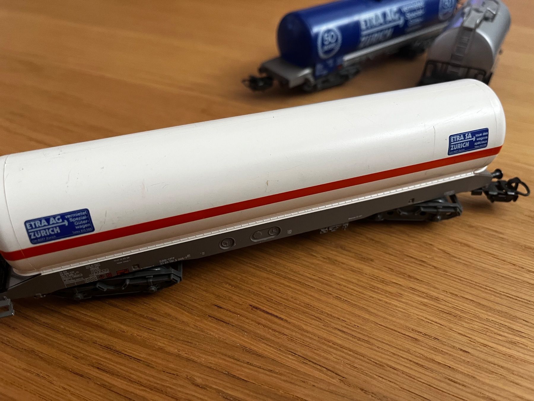 Märklin Modellini di ferrovie: Marklin ETRA 4787 SBB Kesselwagen-Set – Usato da Mollis venduto da zurichakos 3