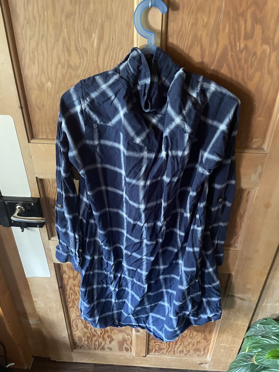 H&M Camicette: Dunkel Blaues Sommerhemd – Nuovo (secondo la descrizione) da Lenk im Simmental venduto da banane50626 1