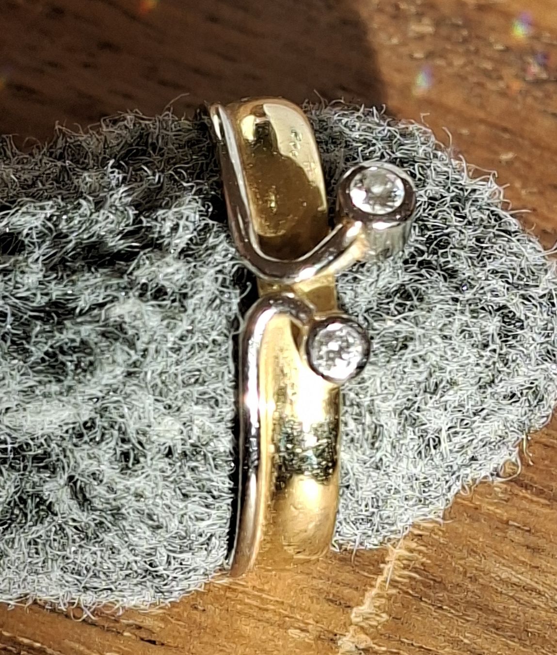 Anelli: Goldring 18 Karat mit 2 Diamanten – Usato da Kriens venduto da Wolly85 2