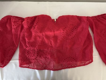 Pink/Rot Guess Sommer Top, Carmen Stil, Grösse S, neuwertig