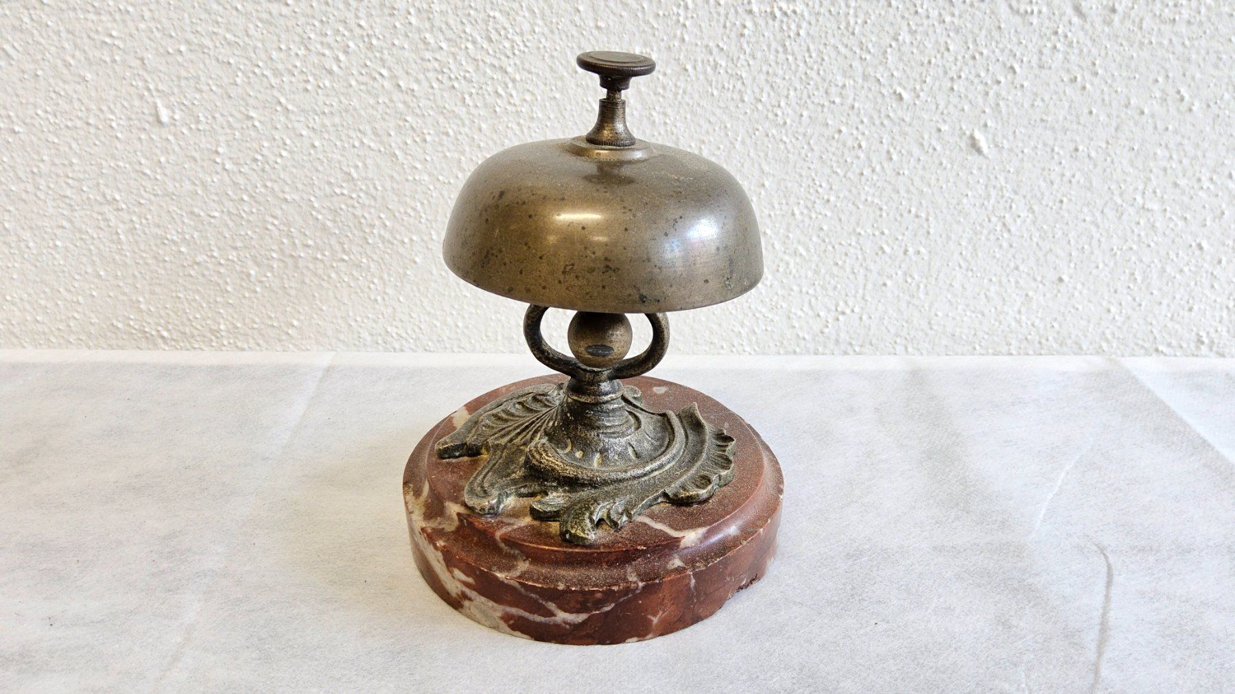 Campanacci mucche: Ancienne sonnette de réception (Hôtel...) – Usato da Malleray venduto da Frederic24