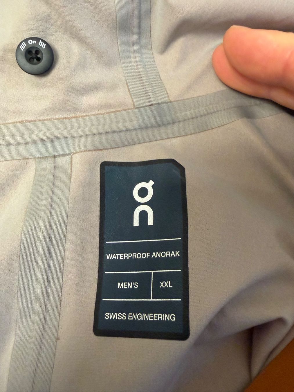 Giacche: On Waterproof Anorak Men XXL – Usato da Zürich venduto da zamiduri 5
