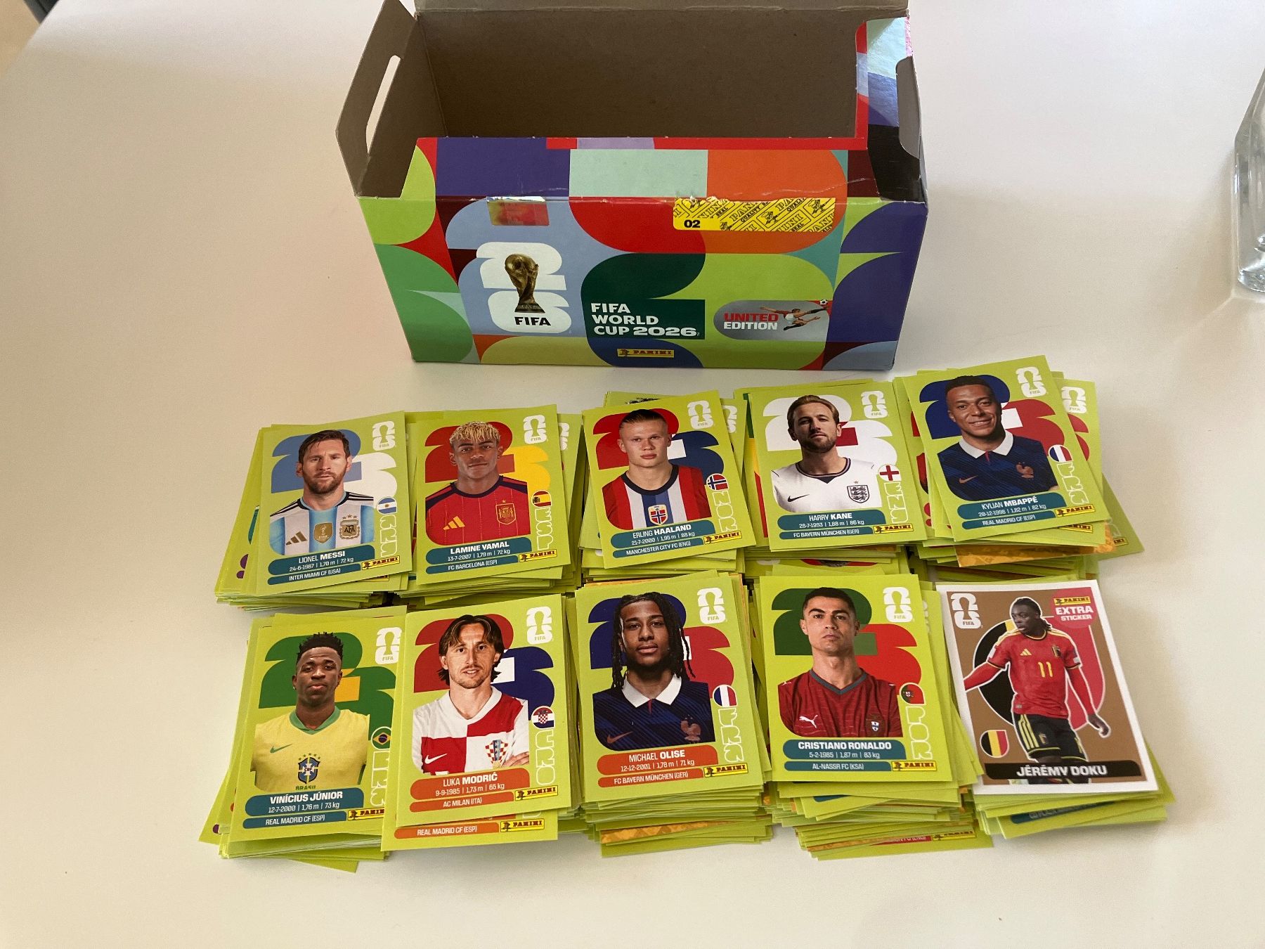 Panini Sammelbilder & Trading cards: Image panini2026 700 pieces – Gebraucht aus Le Sentier von rol_5zpw