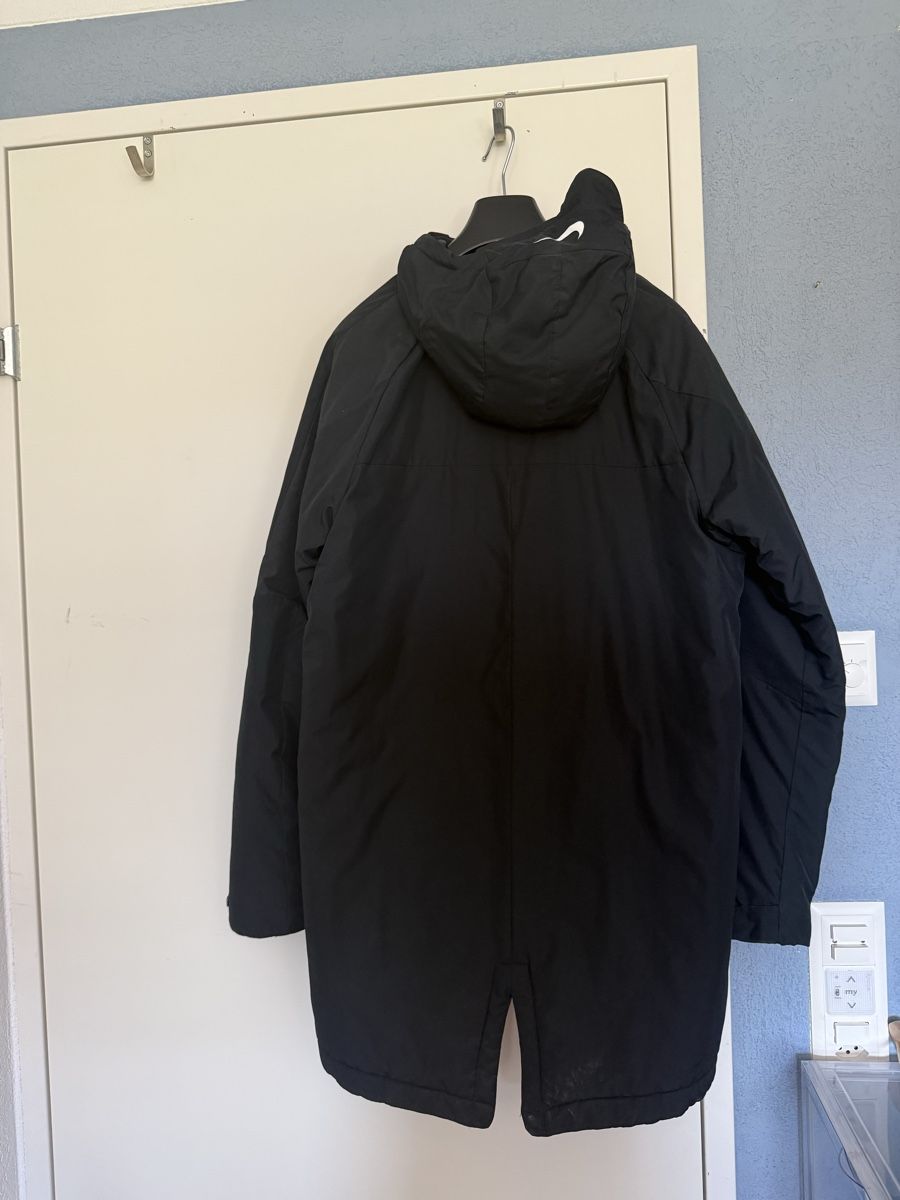 Nike Vestes: Nike Winterjacke Gr. M – D'occasion à Oberentfelden par mat_jbk7 1