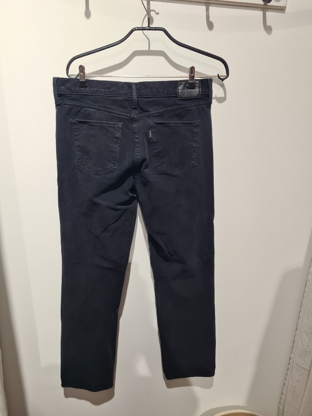 Levi's Jeans: Schwarze Levi's 314 Shaping Straight Jeans, Gr. 31 – Usato da Adligenswil venduto da FriedasWelt 2