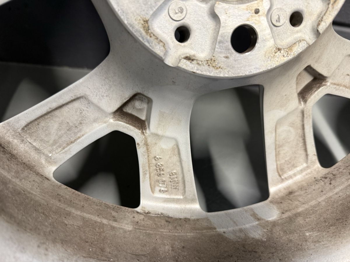 Pneumatici & Ruote complete: Winterkompletträder BMW X1 25e – Usato da Freienbach venduto da Sergio_1903 4