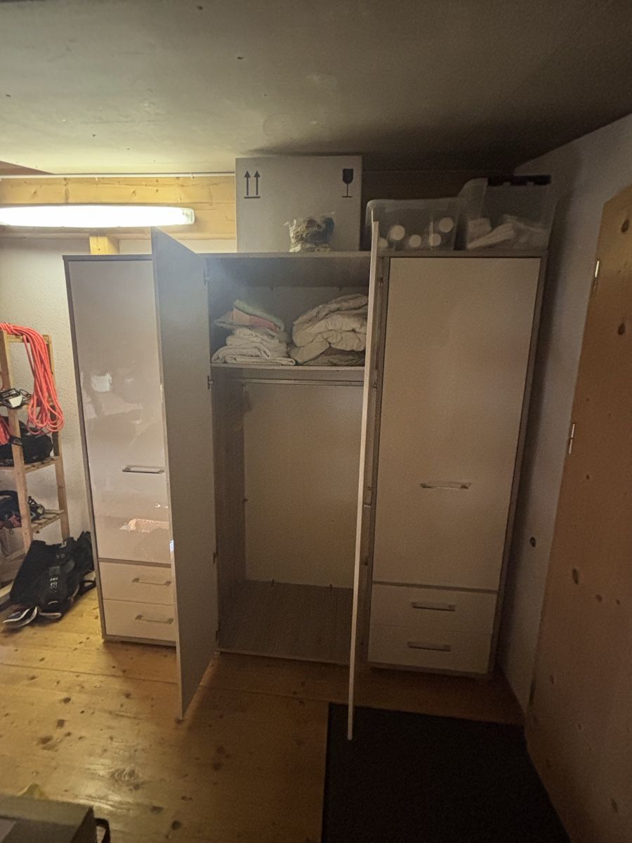 Armadi: Kleiderschrank 60x200x210 cm – Usato da Schiers venduto da and_b52l 2