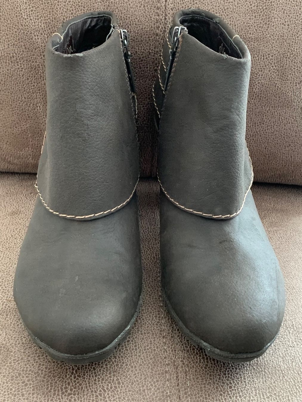 Scarpe da donna: Damen Stiefeletten – Usato da Huttwil venduto da Nedja0