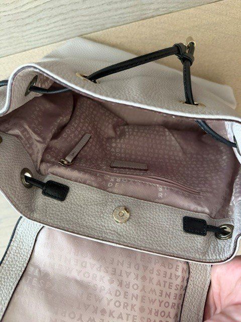 Kate Spade Zaini: Kate Spade Leder Rucksack Schwarz-Creme – Usato da Bern venduto da howi72 2