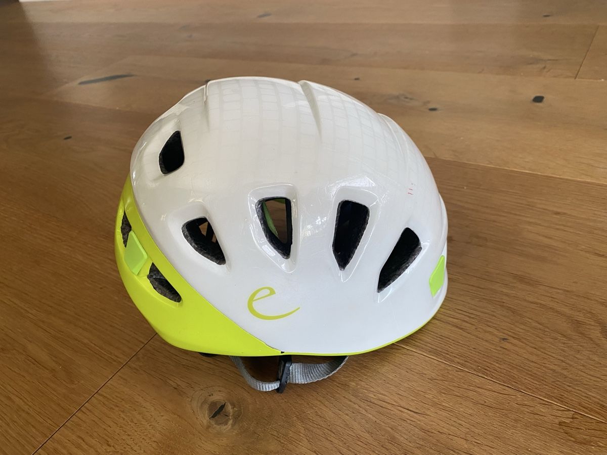 Edelrid Helme: Kletterhelm Kinder Edelrid – Gebraucht aus Alikon von jeaninevilliger 2
