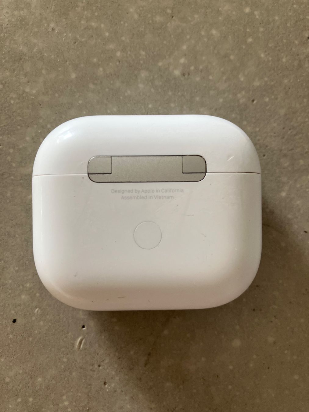 Apple Kopfhörer: Apple AirPods 3 Case – Gebraucht aus Lausanne von mr.v 2