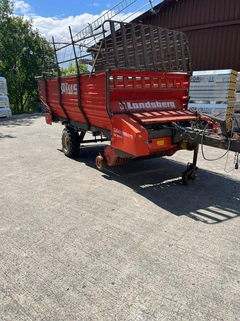 Tutte le macchine: Autochargeuse Landsberg LH 2008 – Usato da Les Thioleyres venduto da Samitrac