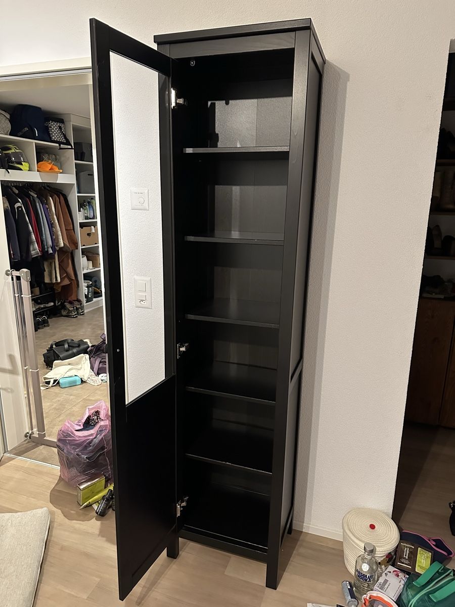 Ikea Armadi: ikea vitrine/cabinet – Usato da bözberg venduto da amy_7wz8 1