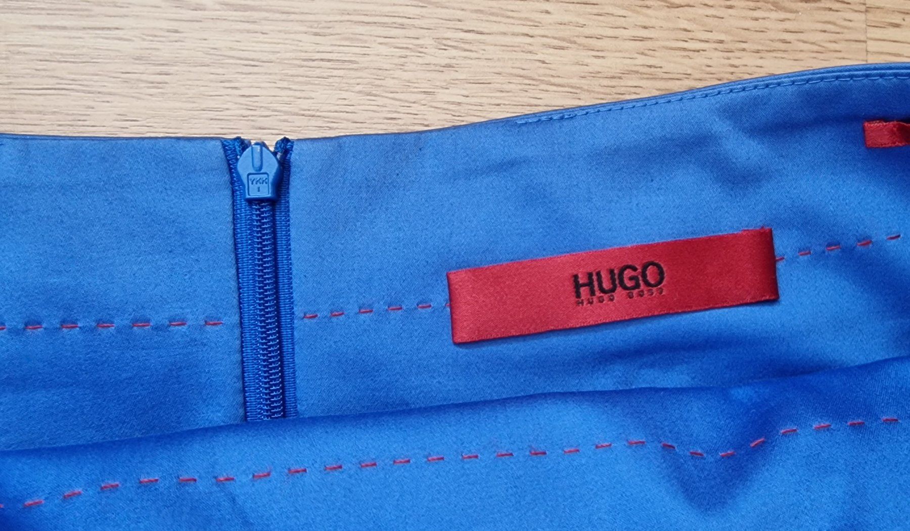 Hugo Boss Gonne: Rock Hugo Boss – Usato da Kriens venduto da natalia.lang 2
