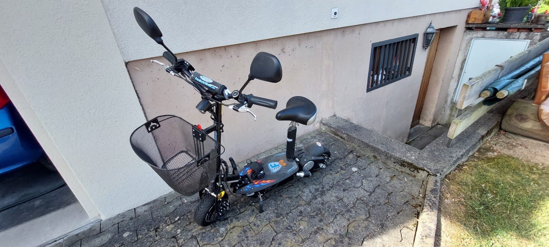 Elektromobile: Elektro Roller mit Sitz und Korb guter Zustand – Gebraucht aus Oberönz von formholz 1