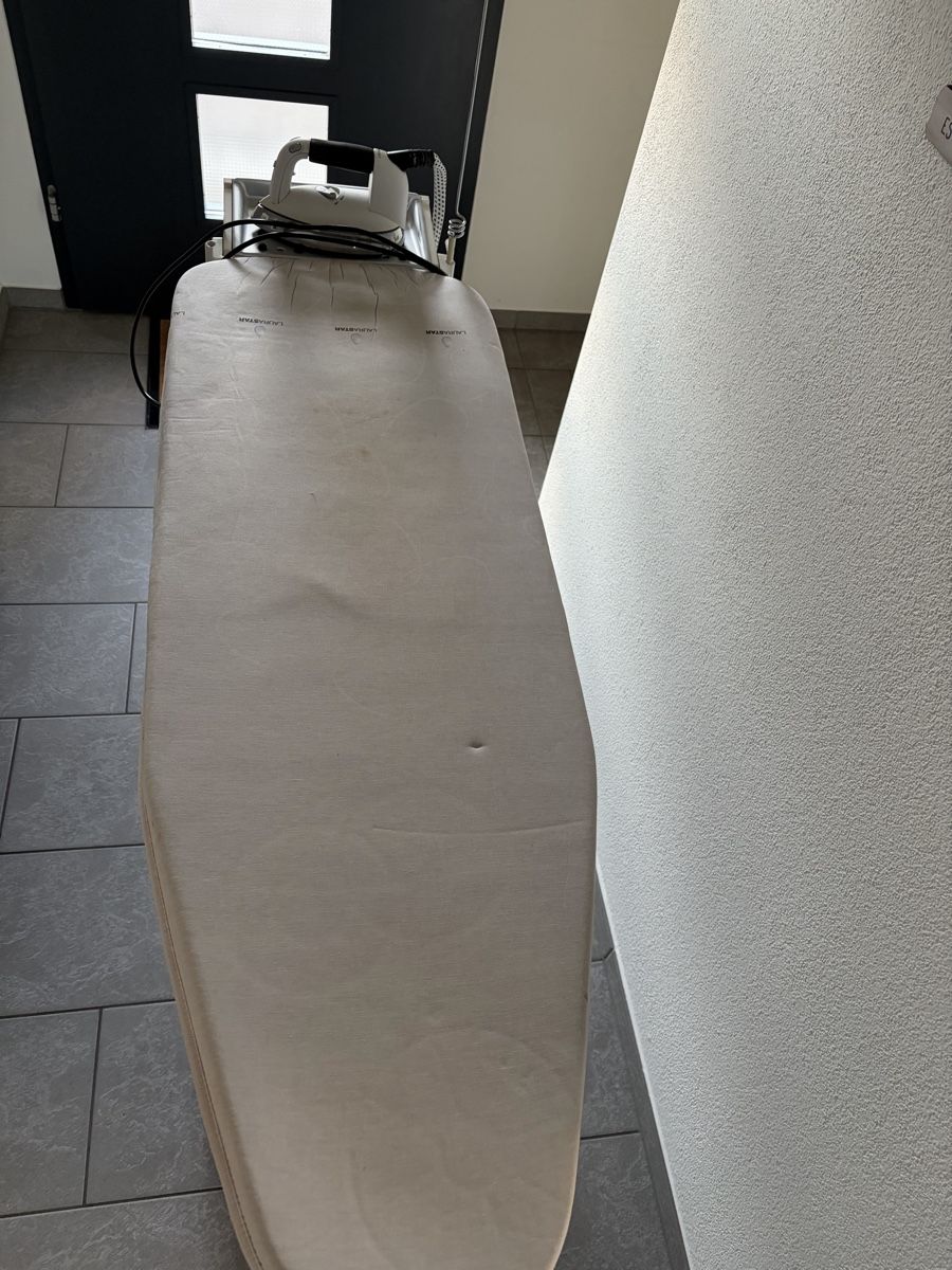 Laurastar Ferri da stiro: Laurastar Magic i S5 – Usato da Schöftland venduto da nevio74 3