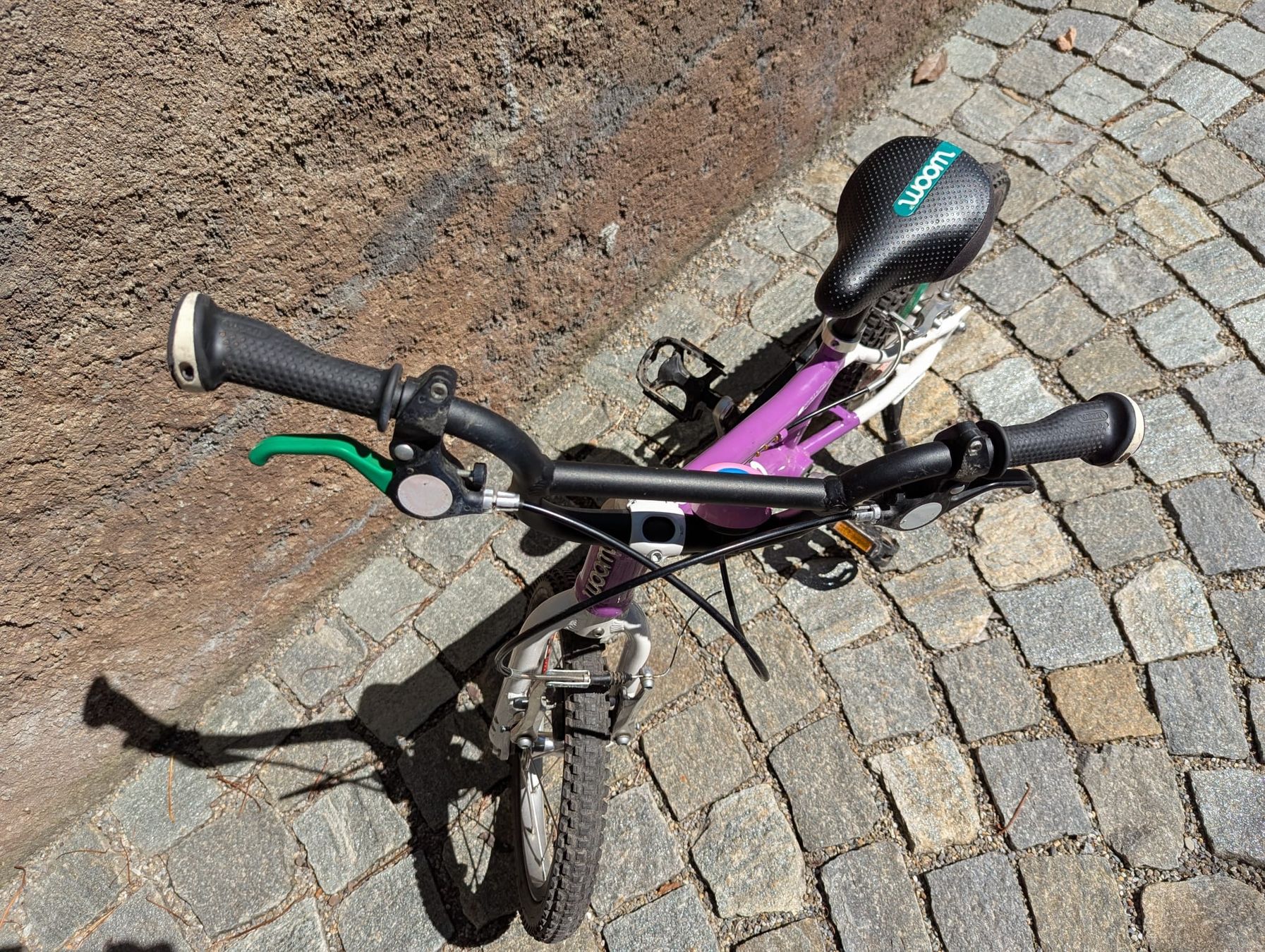 Woom Bike 2 (14 Zoll) lila - Klingel, Fahrradstnder inkl. (Gebraucht) in  Maienfeld fr CHF 290  nur Abholung auf Ricardo kaufen