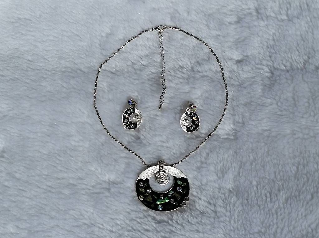 Sonstiger Schmuck: Set mit Perlmutt – Gebraucht aus Soyhieres von chatons