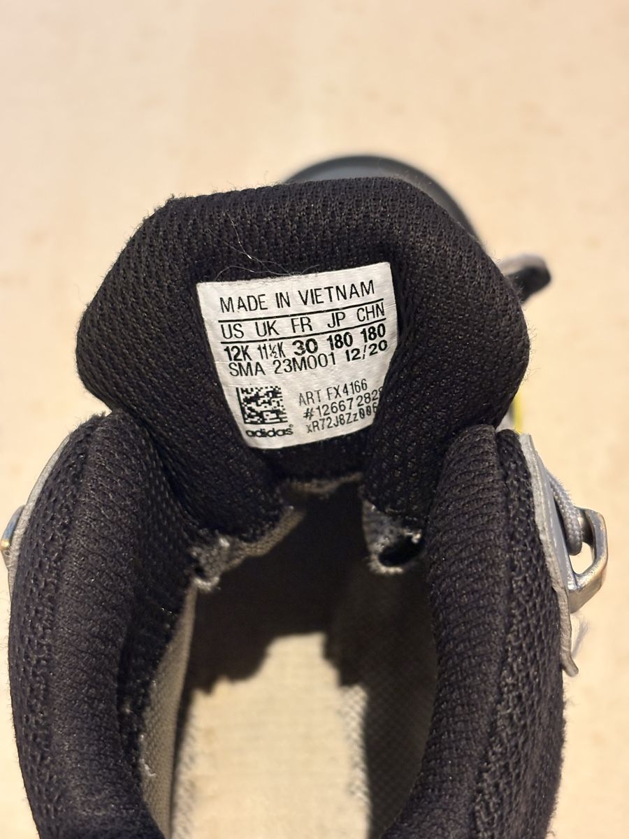 Adidas Scarpe per ragazzi: Adidas Terrex Wanderschuhe Gore-Tex Gr. 30 – Usato da Bettlach venduto da Schtine1 5