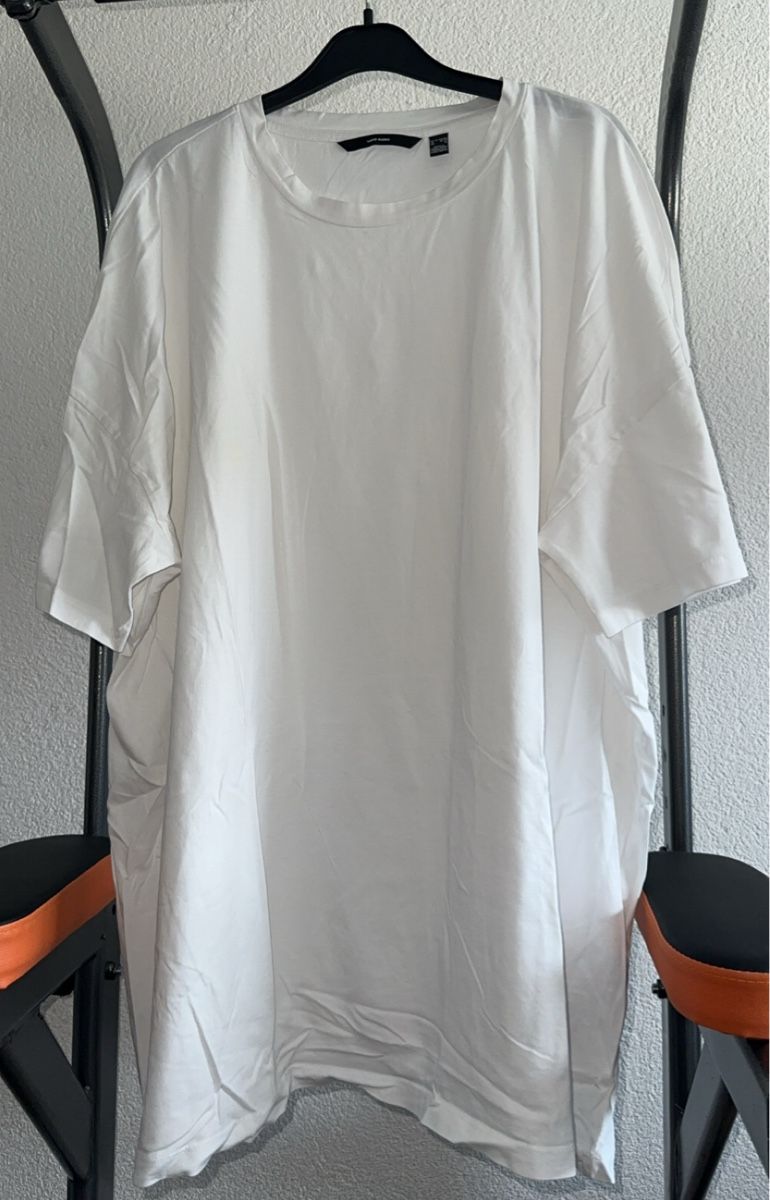 Vero Moda T-shirt: T-Shirt Vero Moda XL white – Usato da Oftringen venduto da tola19