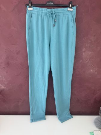 Hose und  Sweatshirt von Marc Cain N3