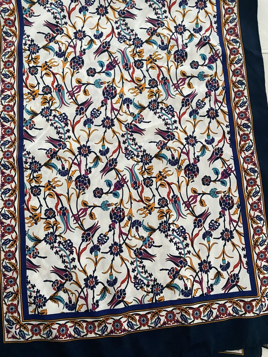 Foulards, Tücher & Schals: Seiden Schal 🌸 – Gebraucht aus Opfikon von Luis144 3