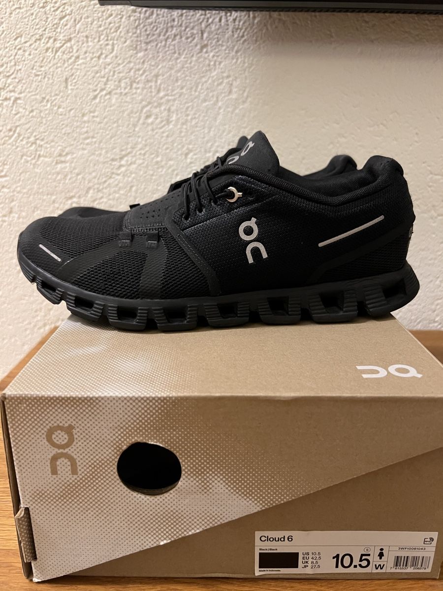 On Chaussures hommes: ON Cloud 6 Schuhe Schwarz Grösse 42.5 – Neuf (Voir description) à Chur par ZATO 2