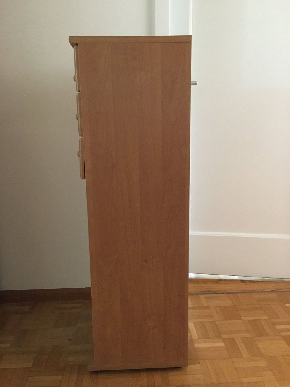 Cassettiere: Vitrine,  parois murales, commode – Usato da La Tour-de-Peilz venduto da Halltal 6