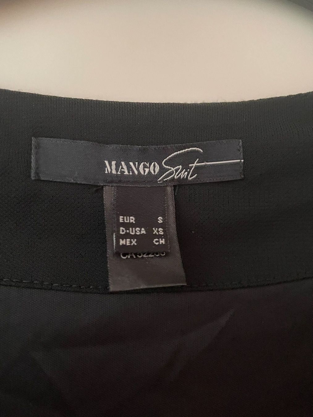 Mango Vestiti: Kleid Mango schwarz xs/s – Nuovo (secondo la descrizione) da Lausen venduto da san_ddq5 2