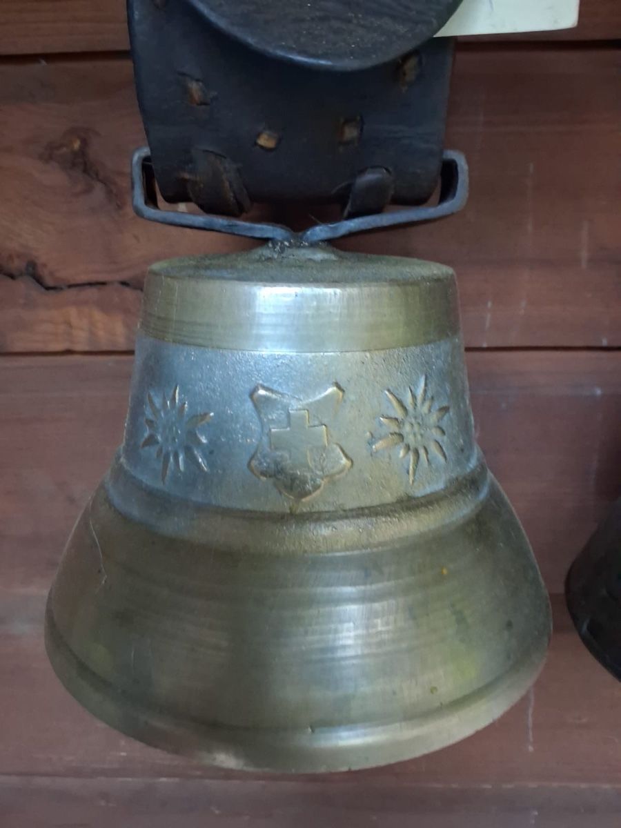 Glocken & Treicheln: 2 Glocken. – Gebraucht aus Schangnau von Roseggli82 1