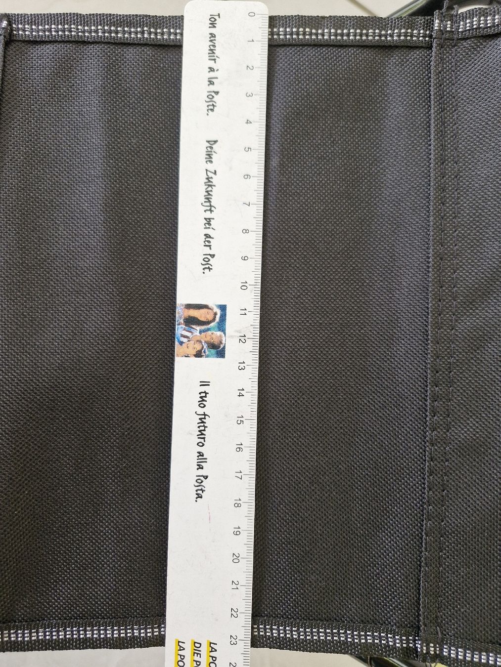 Sedie: 2 Klapphocker schwarz Metall Stoff mit Tragtasche – Usato da Frauenfeld venduto da Kasico 4