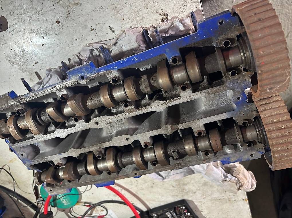 Tutti pezzi di ricambio auto: Zylinderkopf Ford DOHC 16V – Usato da Lengnau venduto da Beatle20 2