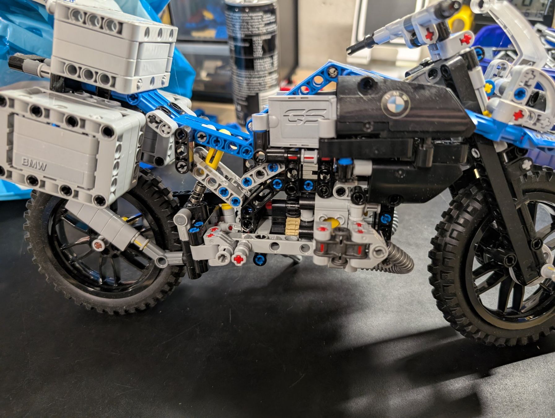 Lego Jeux de construction: Lego Technic 42063 BMW Motorrad – D'occasion à Oppligen par Pin-Fall-Shop 1