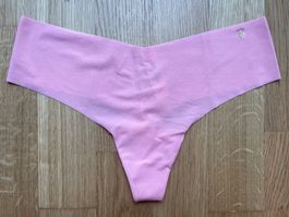 Victoria’s Secret No Show Thong M NEW