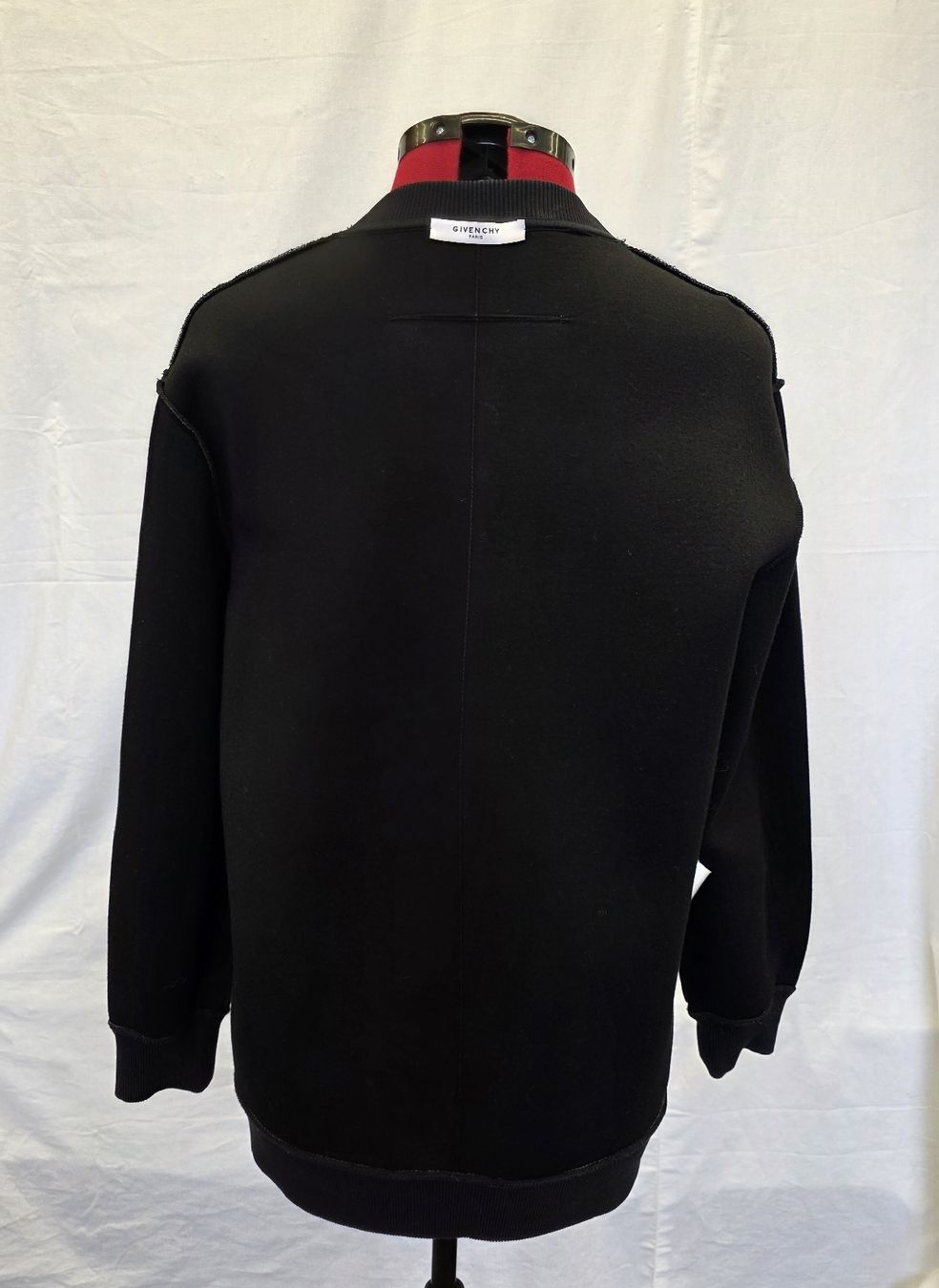 Givenchy Maglioni & Felpe: Damen Hoodie-GIVENCHY – Nuovo (secondo la descrizione) da Pfäffikon SZ venduto da hrs_k2tn 2