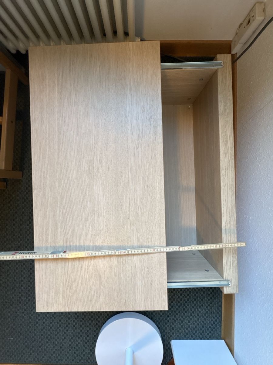 Comodini: Ikea Light Oak Bedside Table with Sliding Shelf. Nice! – Nuovo (secondo la descrizione) da Zürich venduto da Tequense 4