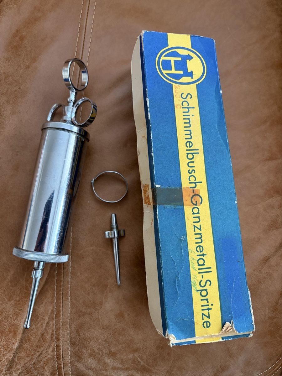 Tecnologia medica: Schimmelbusch Ganzmetall-Spritze – Usato da Mörschwil venduto da Phw15