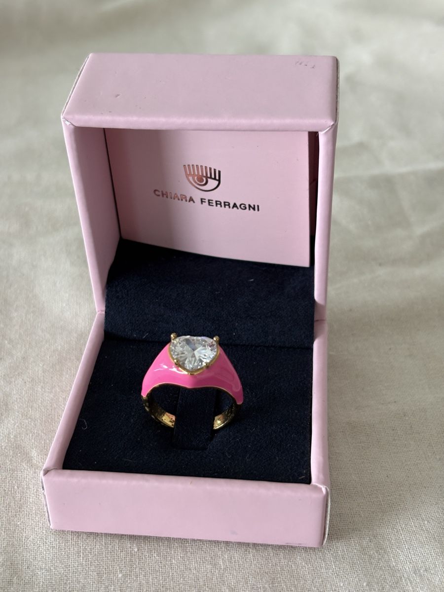 Anelli: Chiara Ferragni Pink Ring with heart zircone – Usato da Nyon venduto da My_wardrobe 3