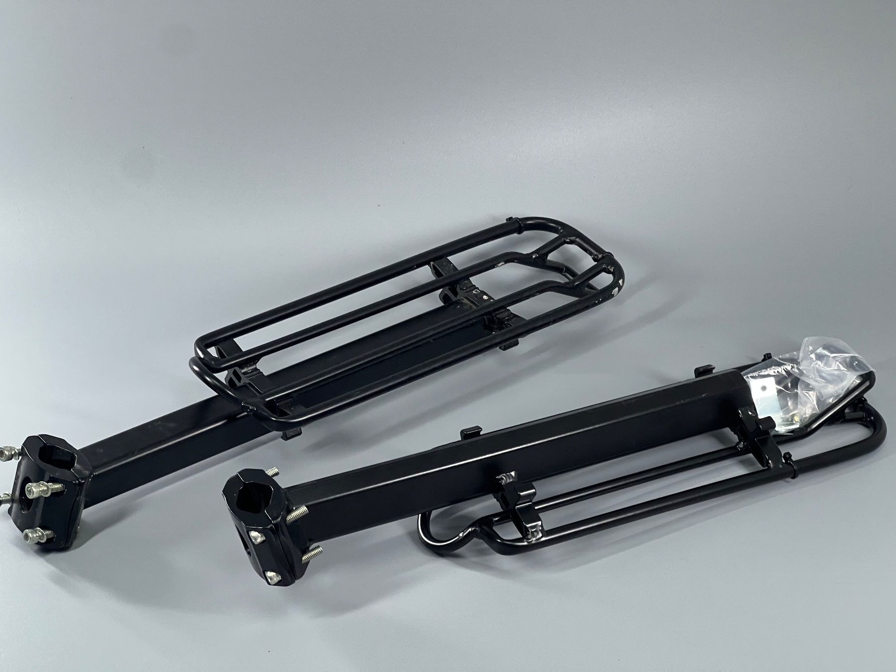 Pezzi di ricambio: 2x Velo Gepäckträger, neu, robust – Usato da Sennhof venduto da Johnbest 1