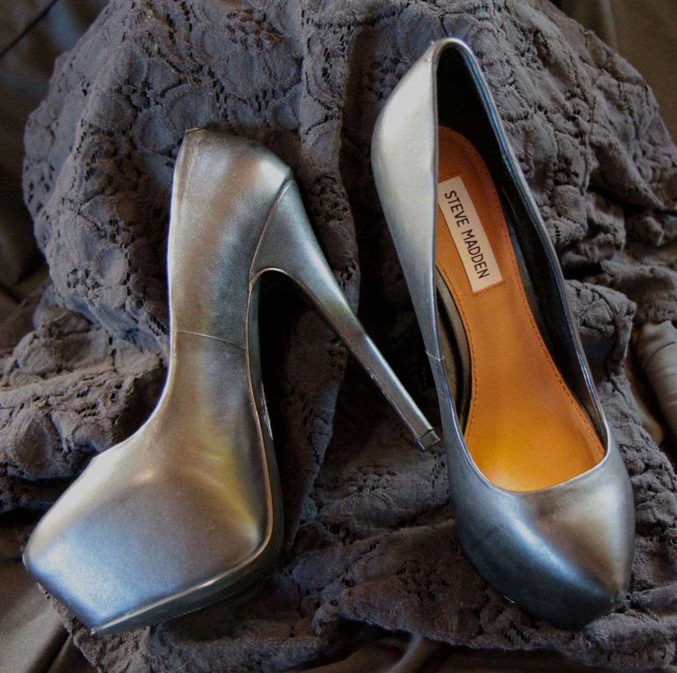 Scarpe da donna: Steve Madden Black Leather Platform Heels Size 39 – Usato da Monthey venduto da 19_karen_84 1