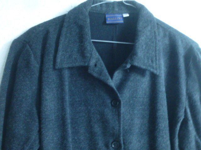 Jacken: Jacke Grau Gr.44 BIAGGINI – Gebraucht aus Hinwil von Glasperlen 1