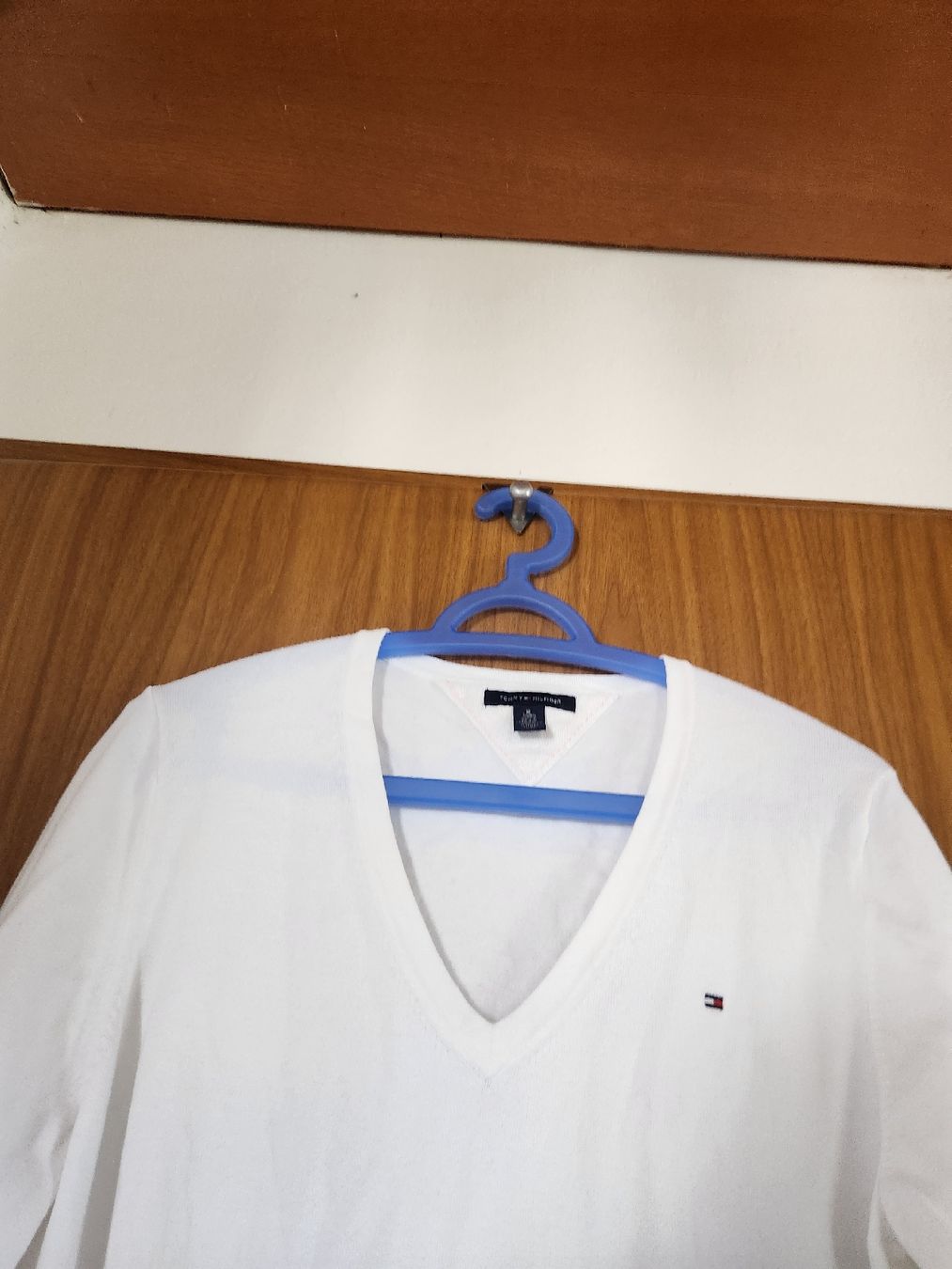 Tommy Hilfiger Pullover & Sweatshirts: Pull V blanc Tommy Hilfiger taille XL  – Gebraucht aus Niedergösgen von Eva2410 3
