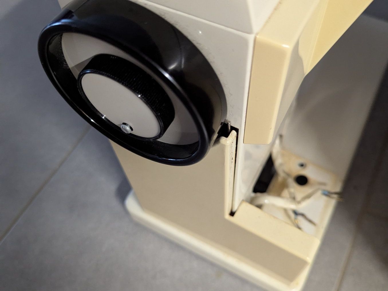 Bernina Macchine da cucire: Bernina  830 ohne Motor – Usato da Oberbipp venduto da theresiafrosch 3