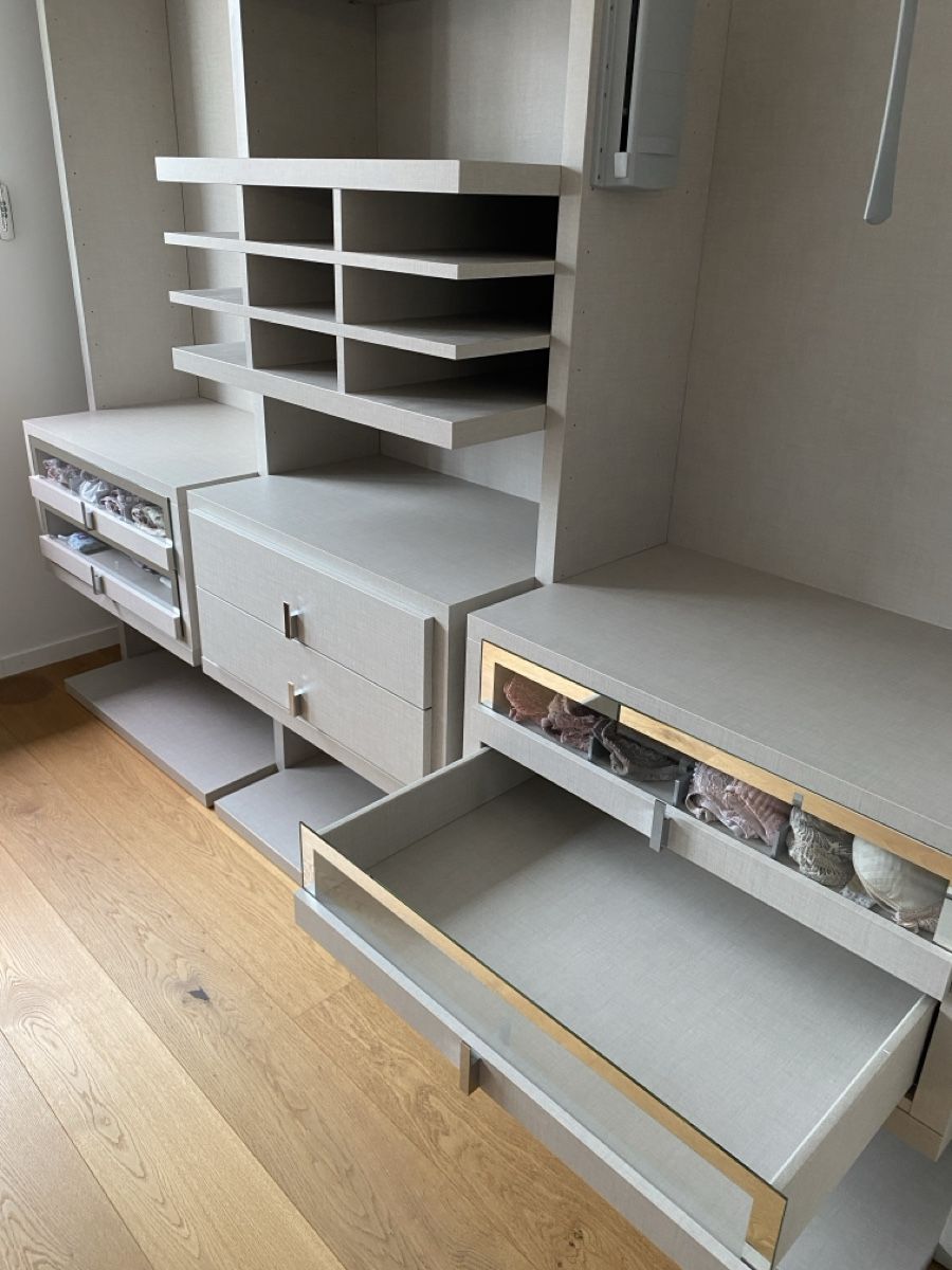 Guardaroba: Armoire dressing en 3 modules, beige gris en bon état – Usato da St-Sulpice VD venduto da yasmine.assaf 4