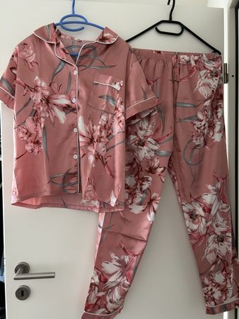Damen Pyjama Set Blumenmuster rosa kurzarm Grösse M neuwerti