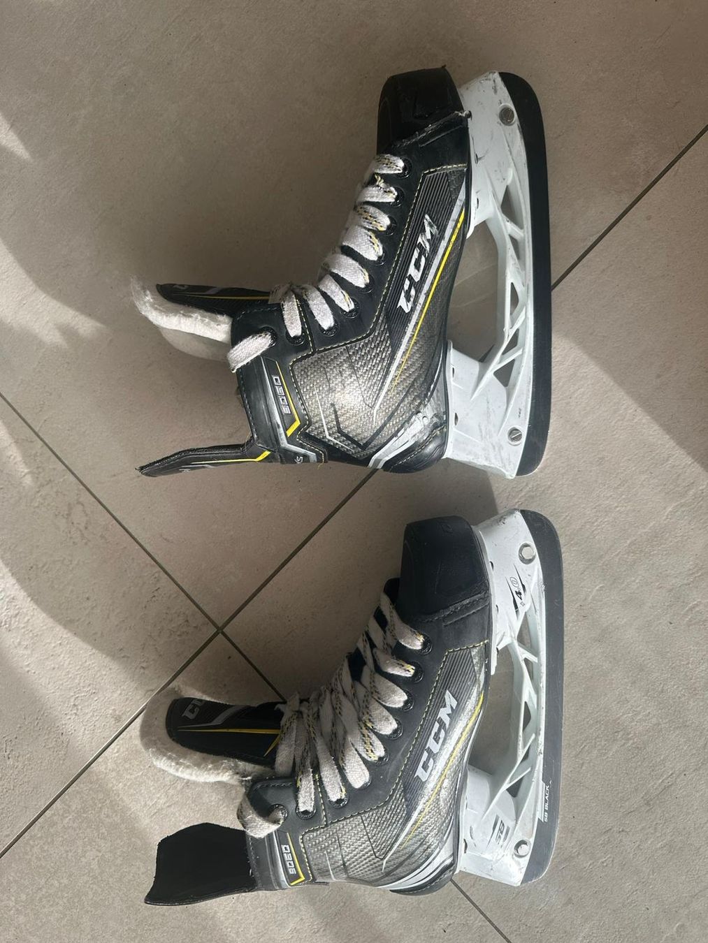 Ccm Pattini da ghiaccio: Patin CCM 9060 – Usato da La Chaux-de-Fonds venduto da Adridri13