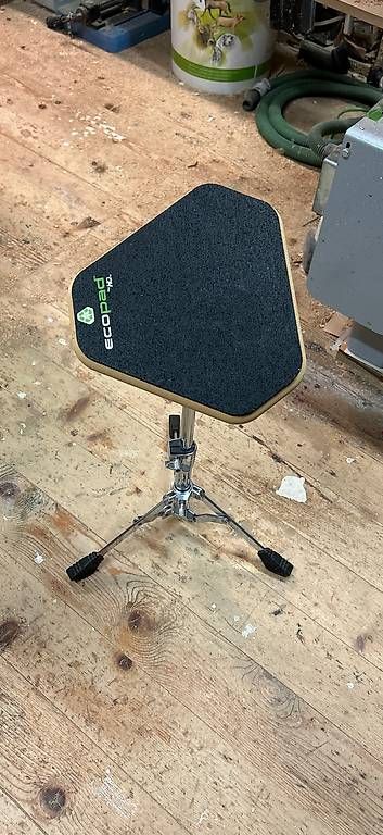 Strumenti musicali: Drum Practice Pad – Usato da Bertschikon Gossau venduto da DreazzY