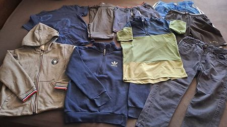 Kleiderpaket Gr.122/128