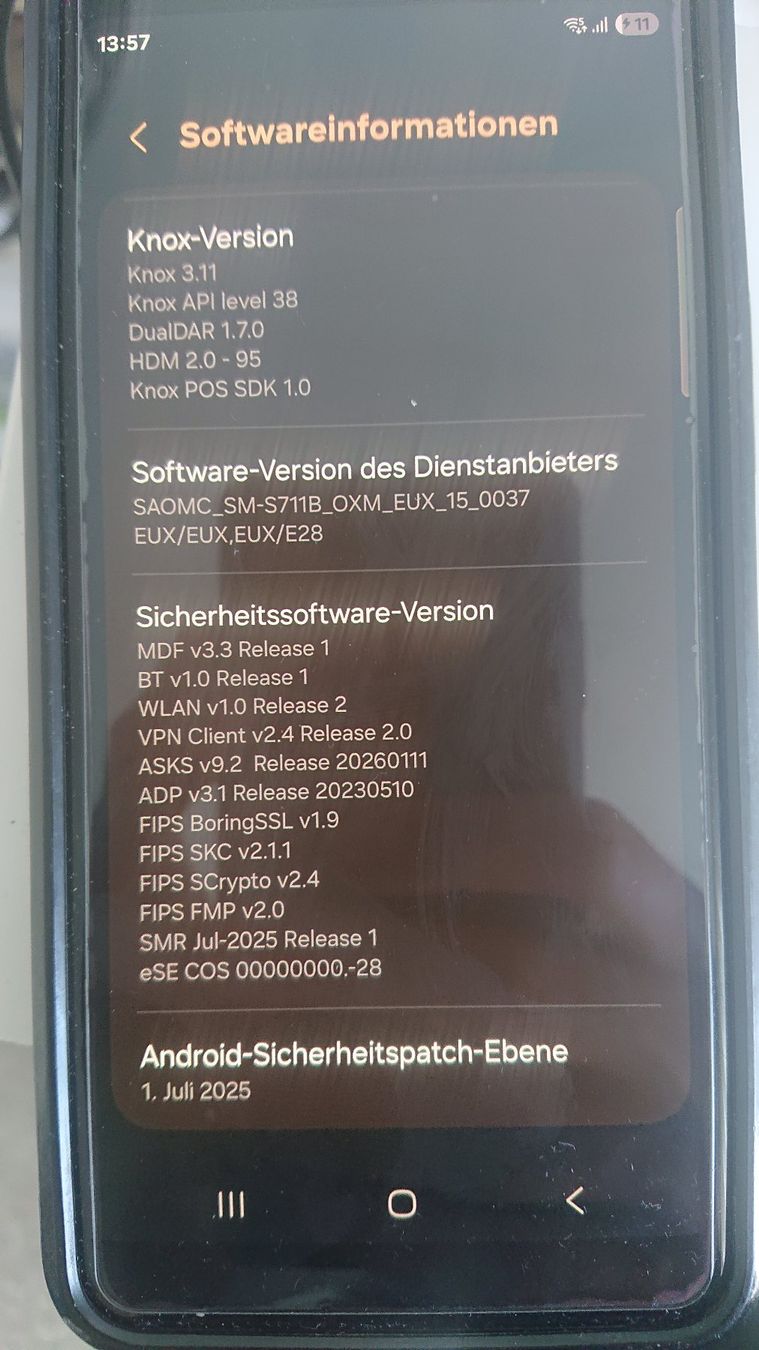 Samsung Handys / Smartphones: Samsung Galaxy A8 – Gebraucht aus Flawil von rcnkr 8